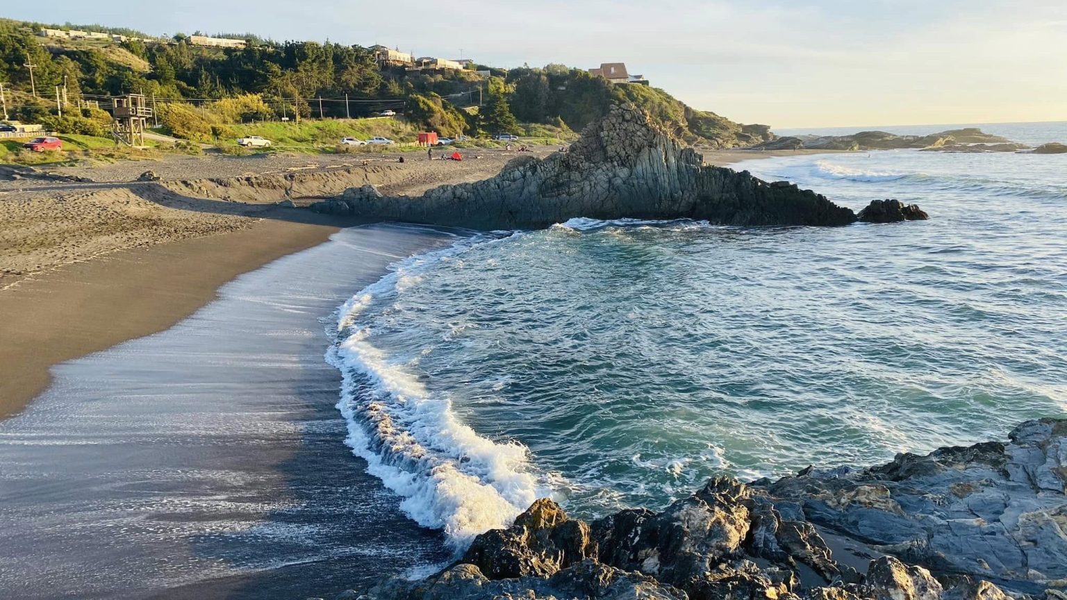 playa-tres-penas-pelluhue-edited-1536x864